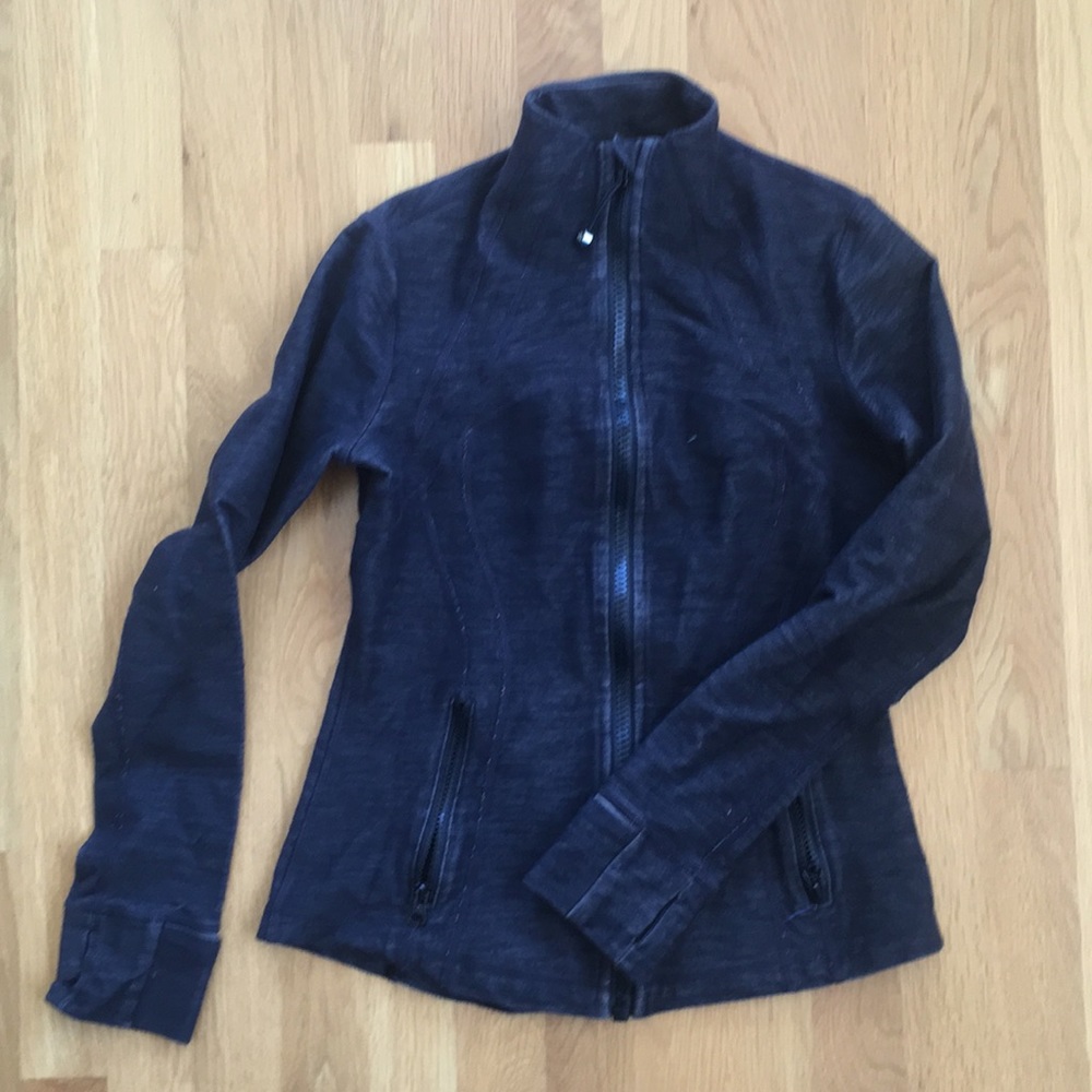 Lululemon jacket size 4